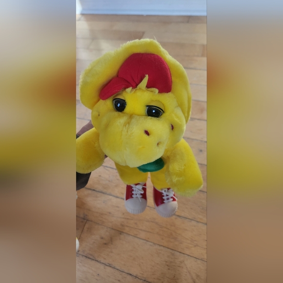BJ from barney yellow dinosaur plush - Picture 4 of 10